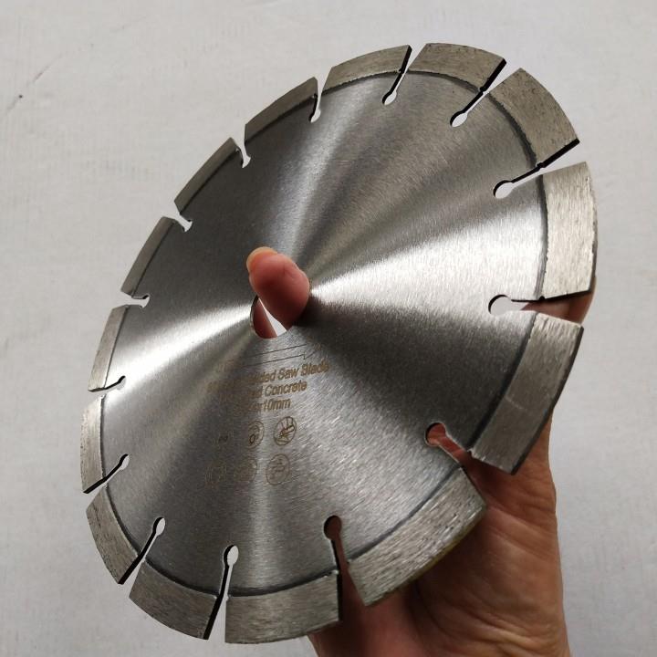 Láser de cuchilla de sierra circular de 200 mm de diamante soldada para corte de arenisca